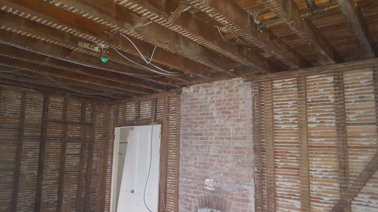 Mold remediation and demolition in Connecticut